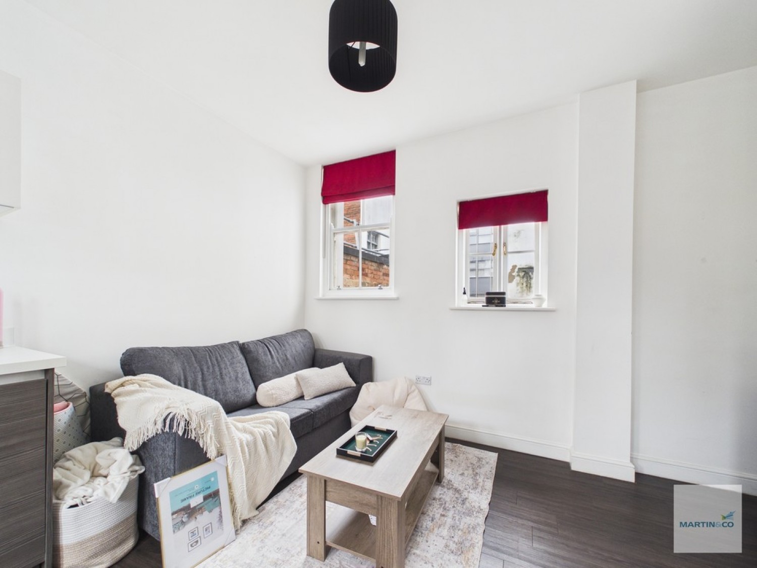 1 bedroom Flat for Sale Drapers Bridge, Hounds Gate