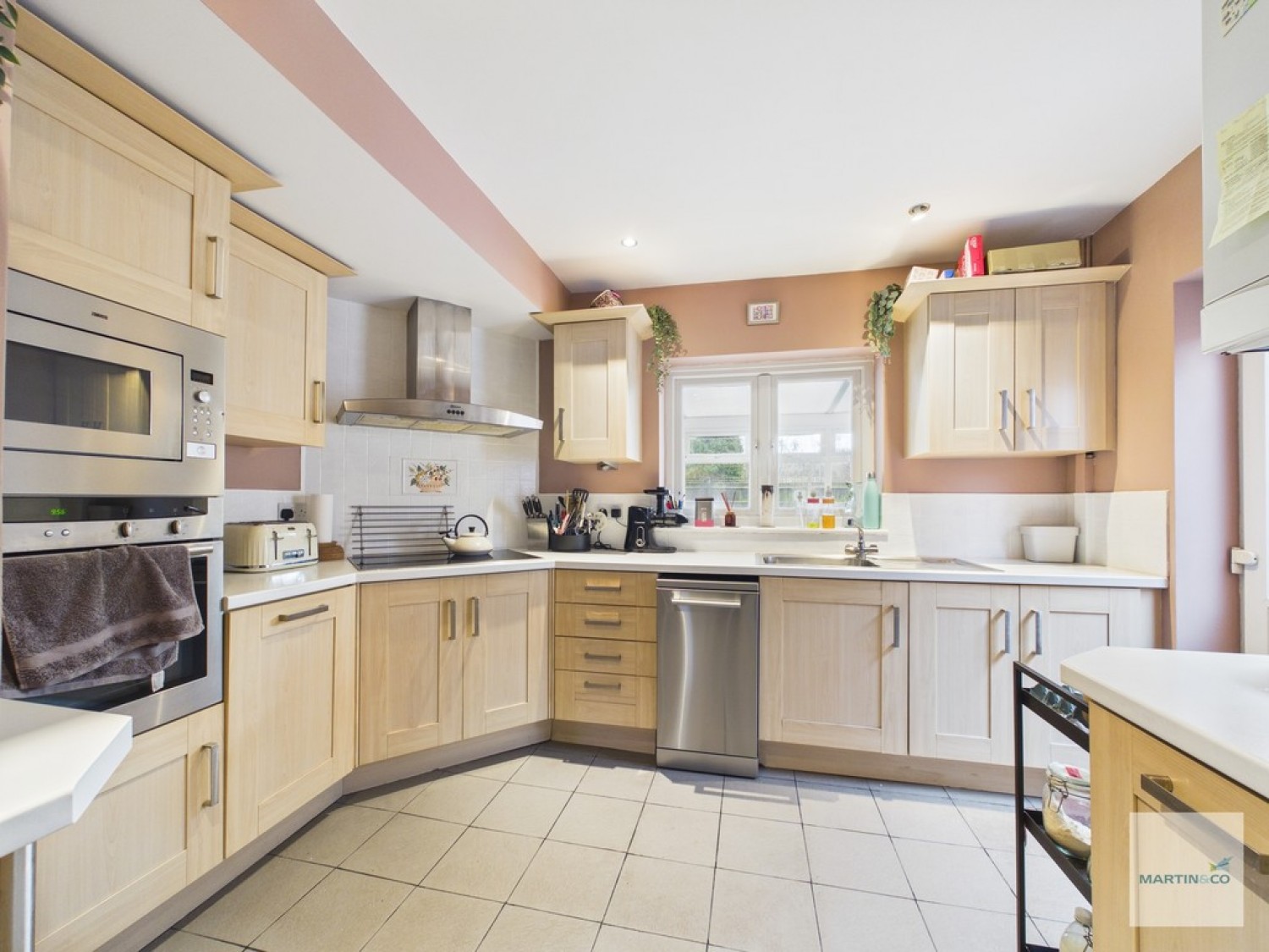 4 bedroom House for Sale Spinney Close, West Bridgford