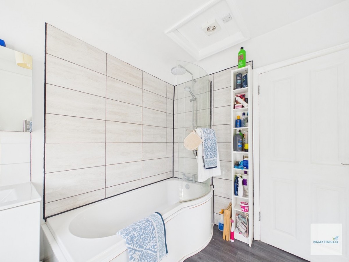 Dennis Avenue, Beeston