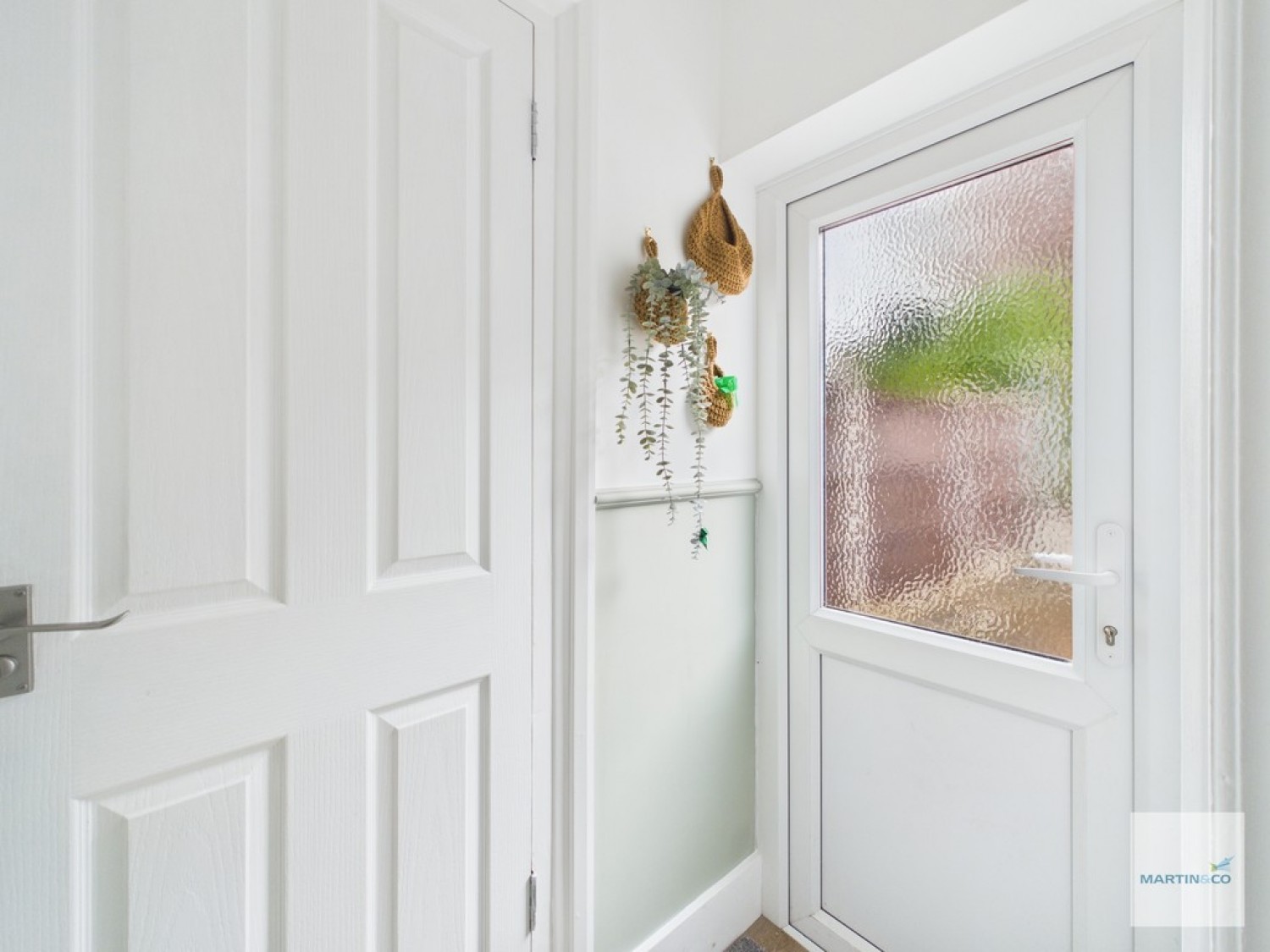 2 bedroom House for Sale Dennis Avenue, Beeston