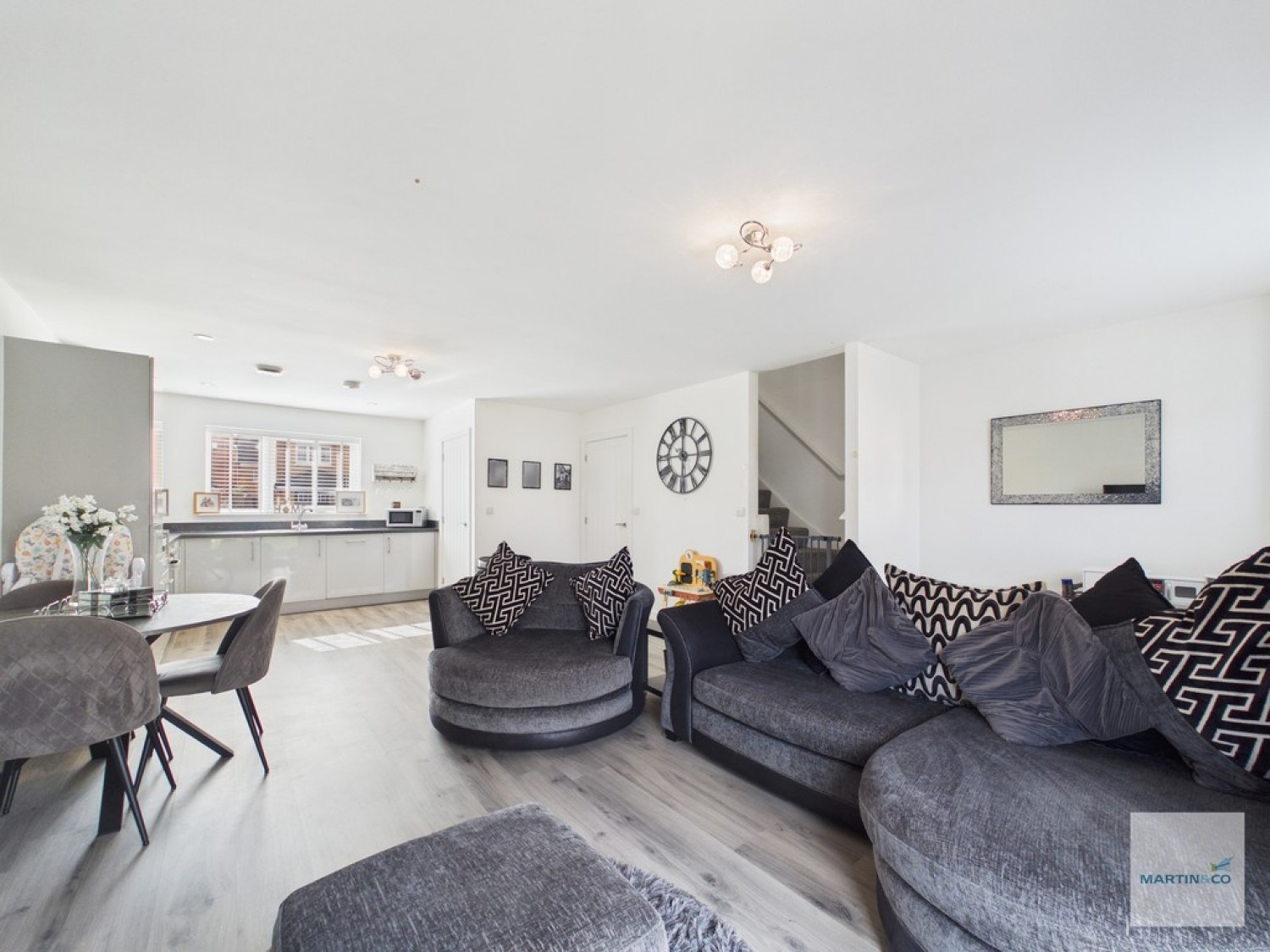 3 bedroom House for Sale Harker Close, Hucknall