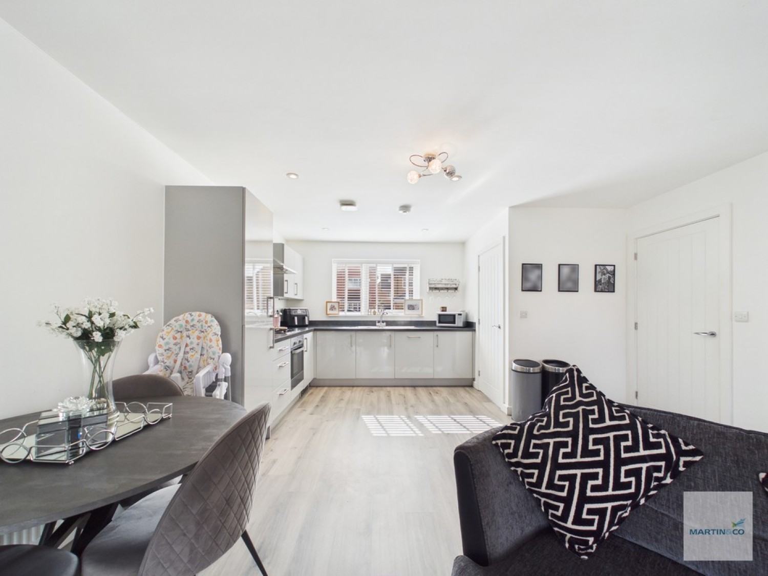 3 bedroom House for Sale Harker Close, Hucknall