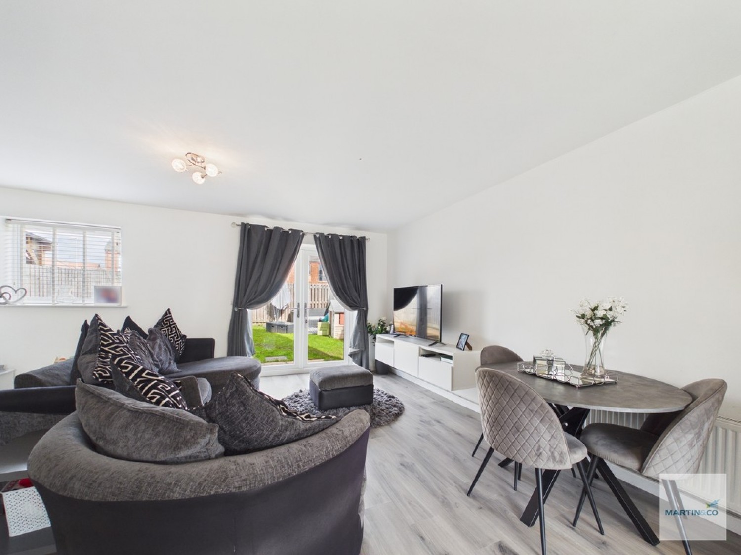 3 bedroom House for Sale Harker Close, Hucknall