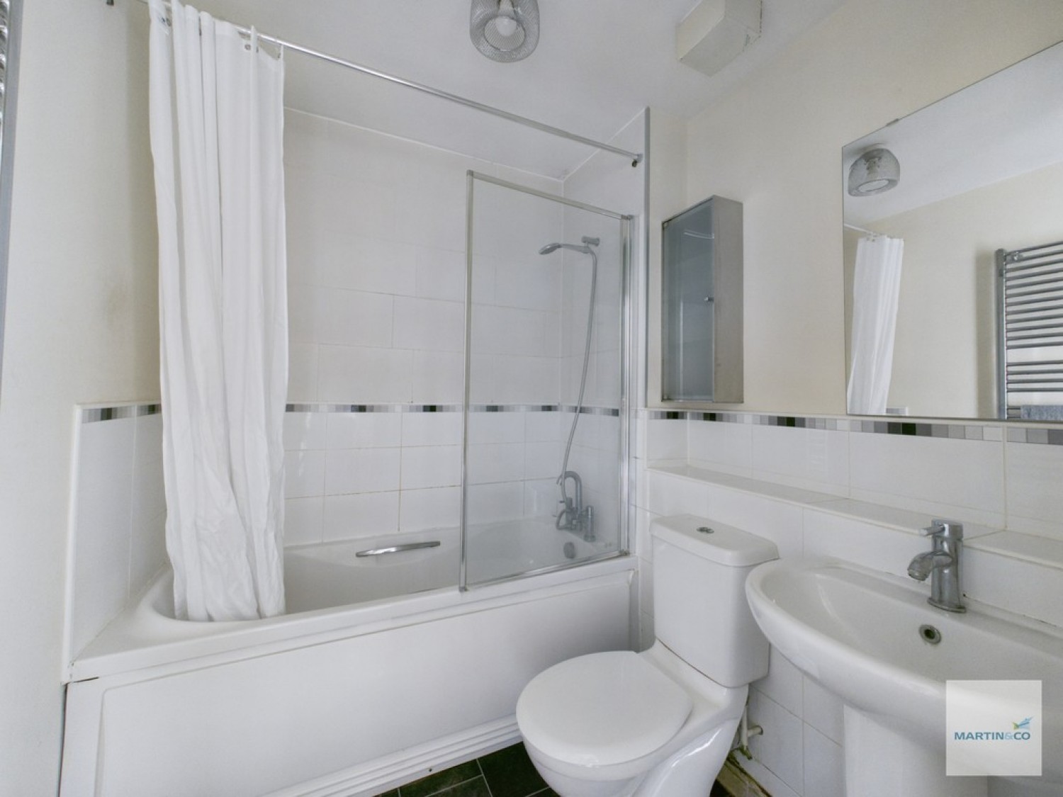 2 bedroom Flat for Sale Hassocks Close, Beeston, Nottingham