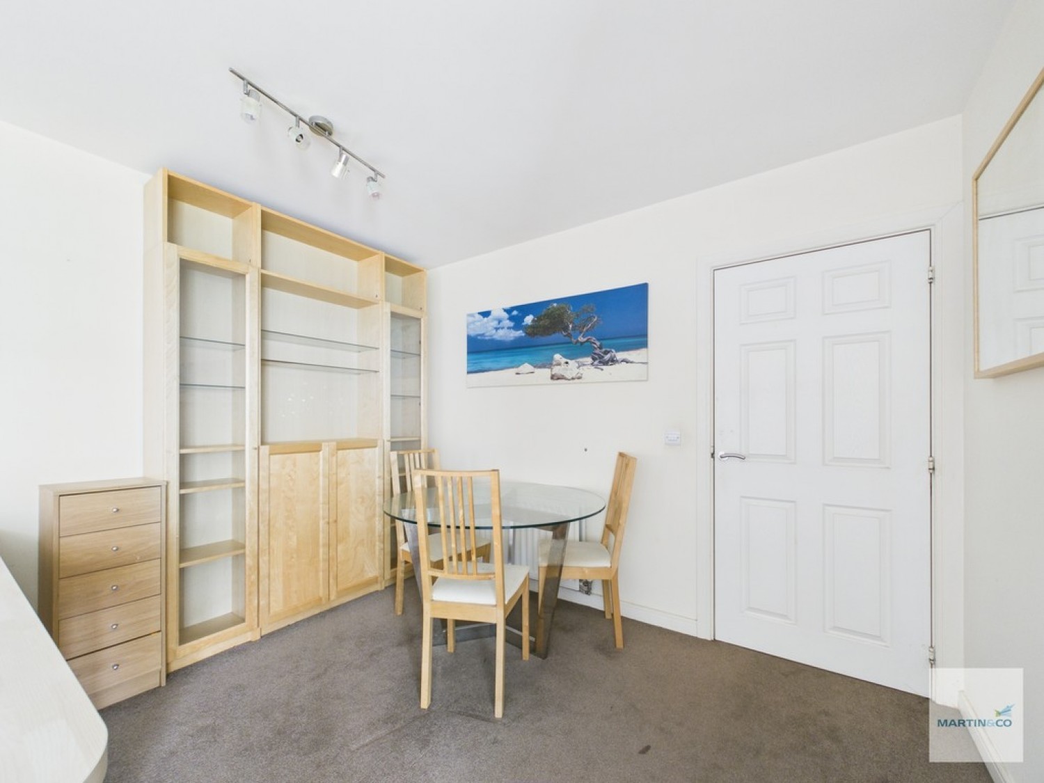 2 bedroom Flat for Sale Hassocks Close, Beeston, Nottingham