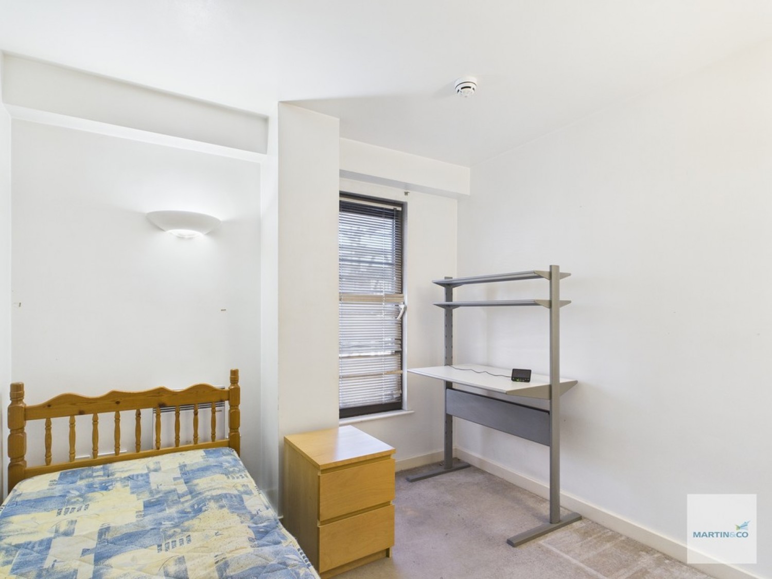 2 bedroom Flat for Auction Park West, Derby Road