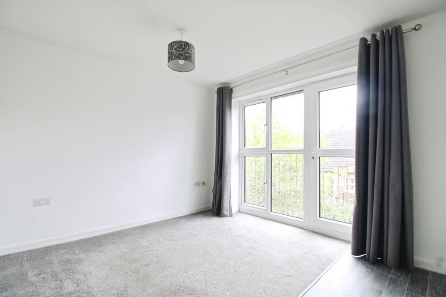 2 bedroom House for Letting Archway Court, Peveril Street