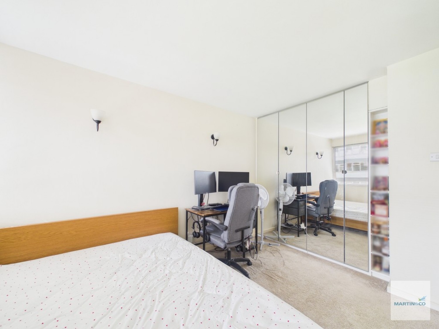 2 bedroom Flat for Sale The Poplars, West Bridgford