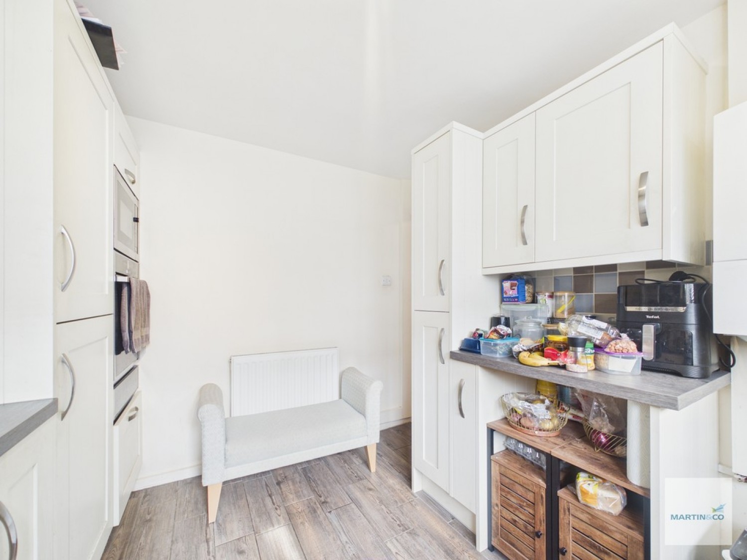 2 bedroom Flat for Sale The Poplars, West Bridgford
