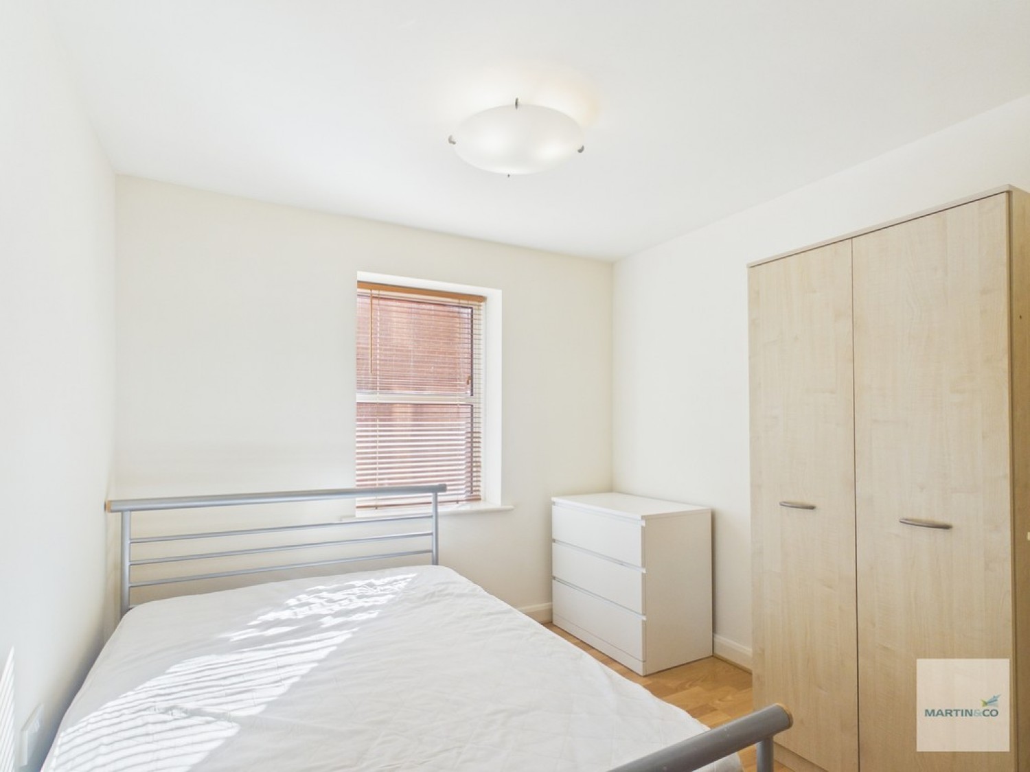 2 bedroom Flat for Sale Weekday Cross Building, Pilcher Gate