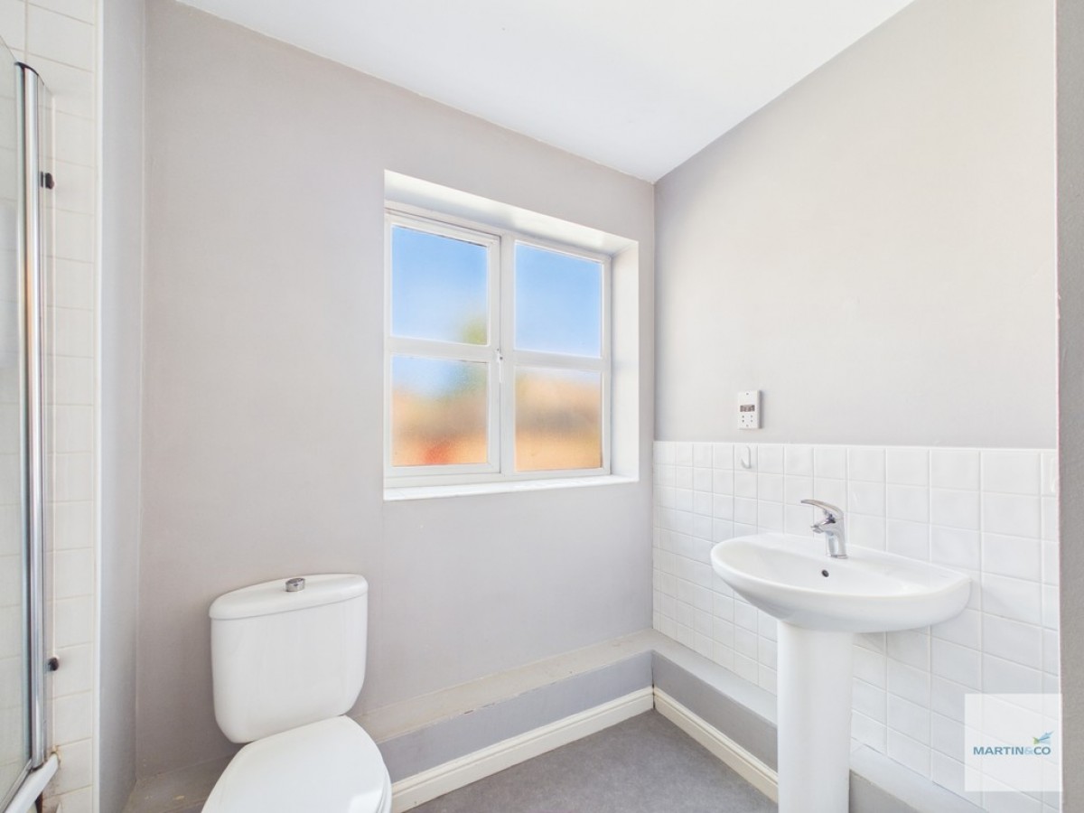 Edmonstone Crescent, Nottingham