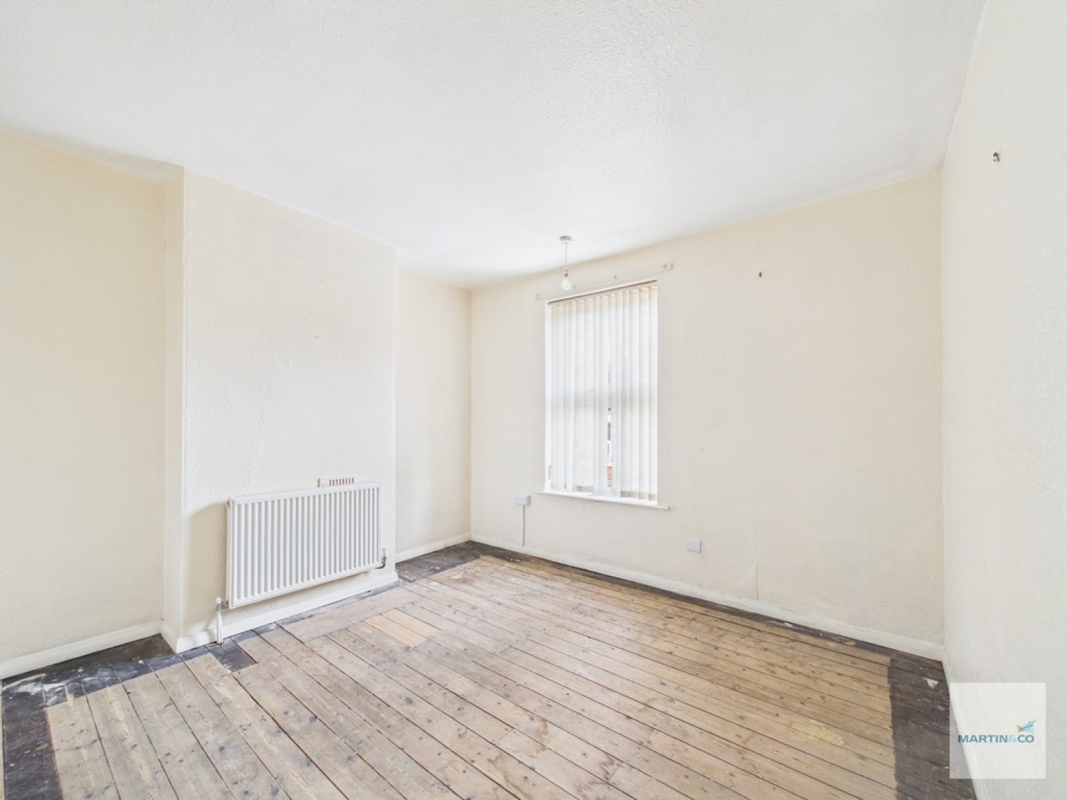 2 bedroom House for Sale Victoria Street, Hucknall