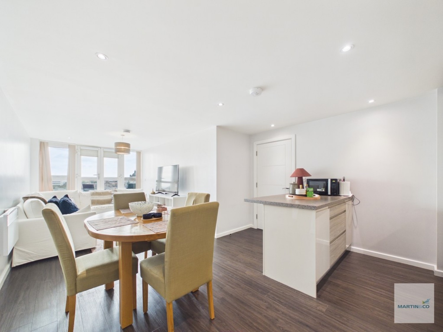 2 bedroom Flat for Sale Marco Island, Huntingdon Street