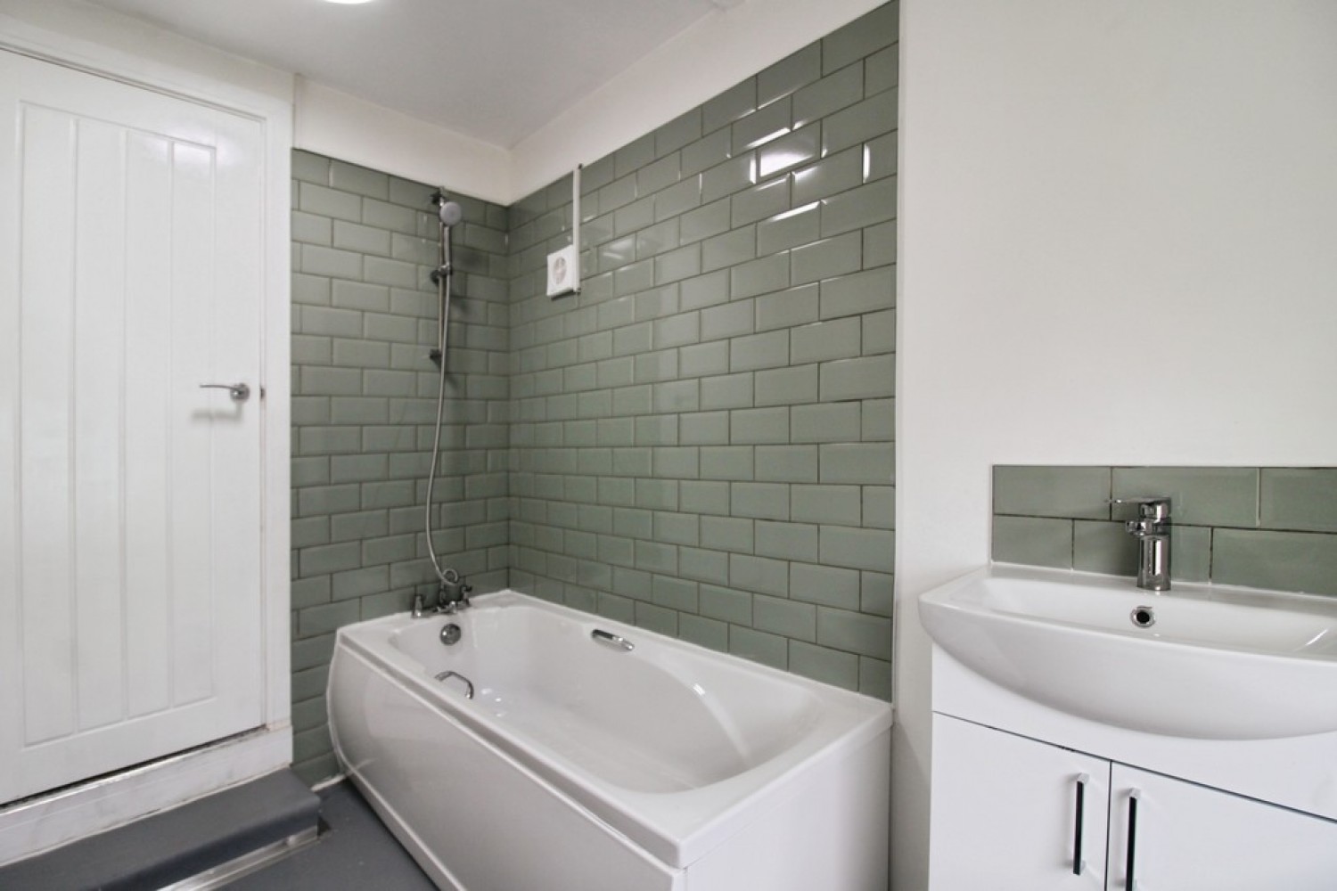 3 bedroom House for Letting Portland Road, Hucknall
