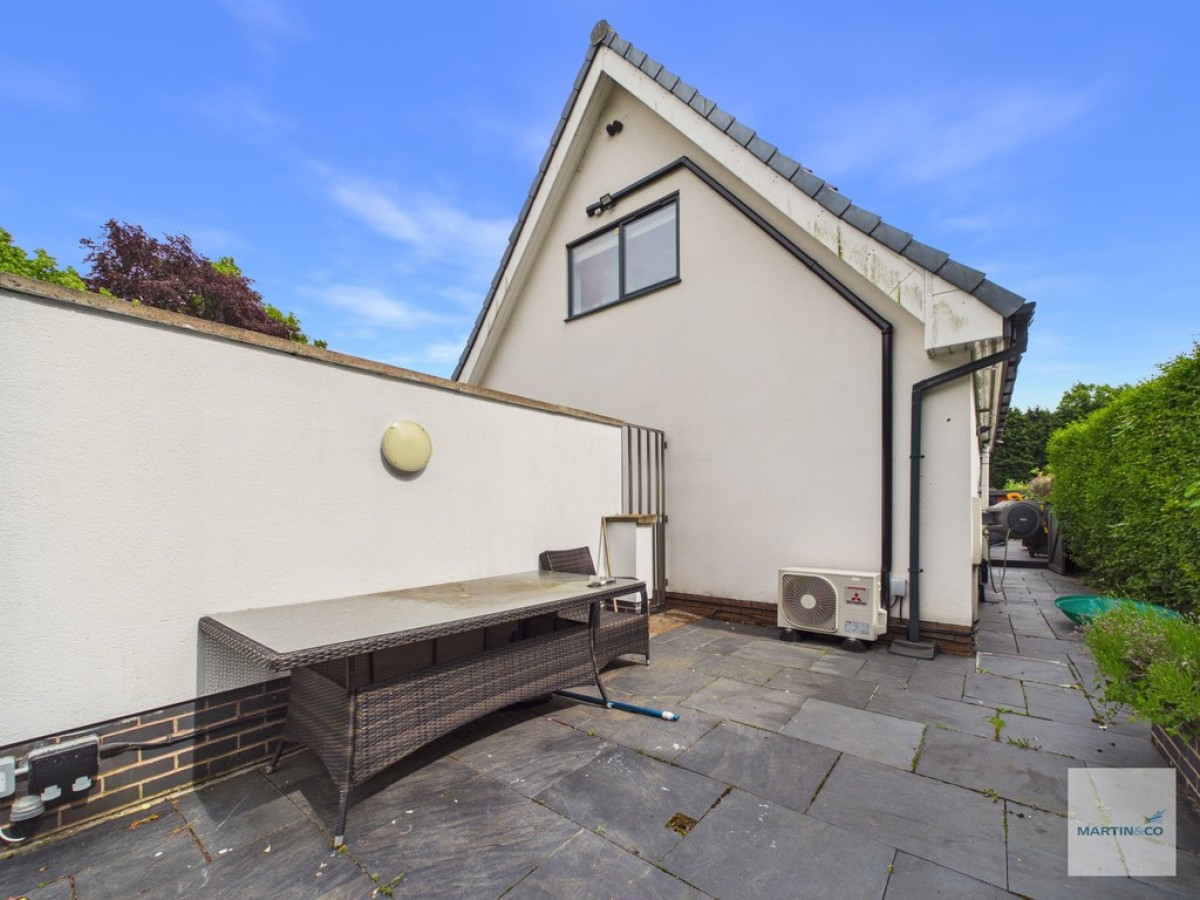 The Jardines, Bramcote