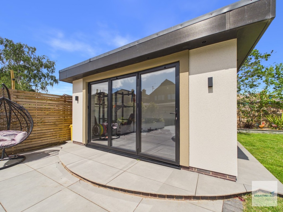 Devitt Drive, Hucknall