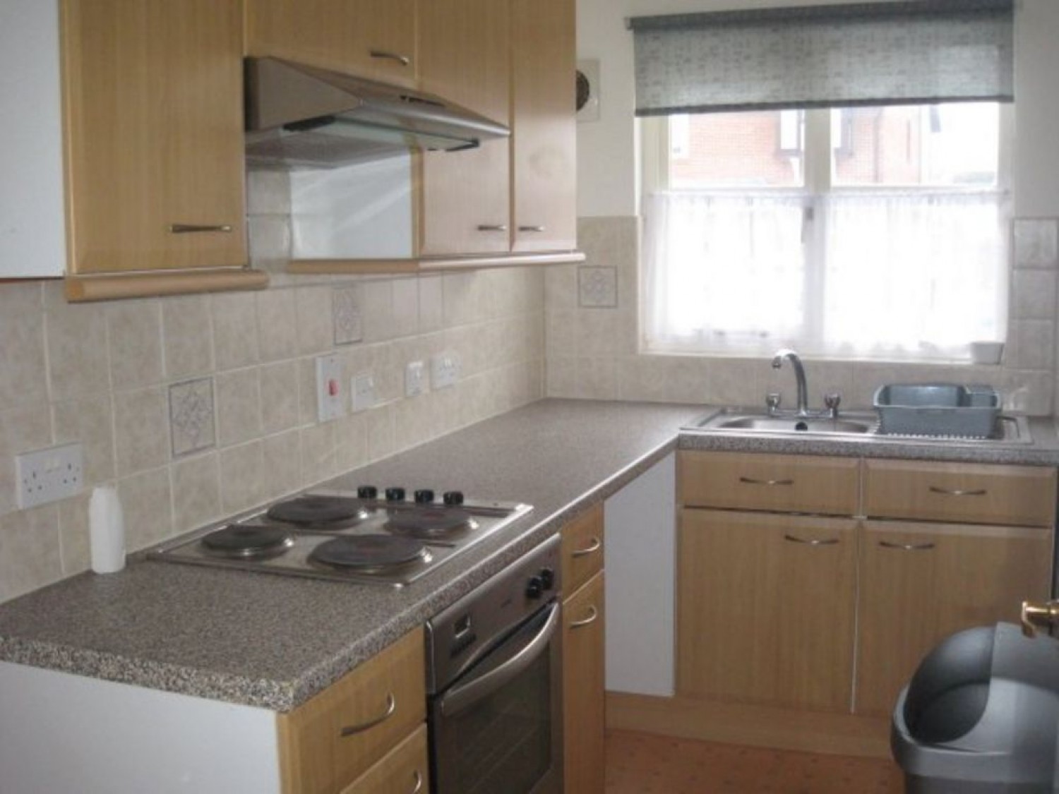 2 bedroom Flat for Letting The Ridings, Paddock Wood