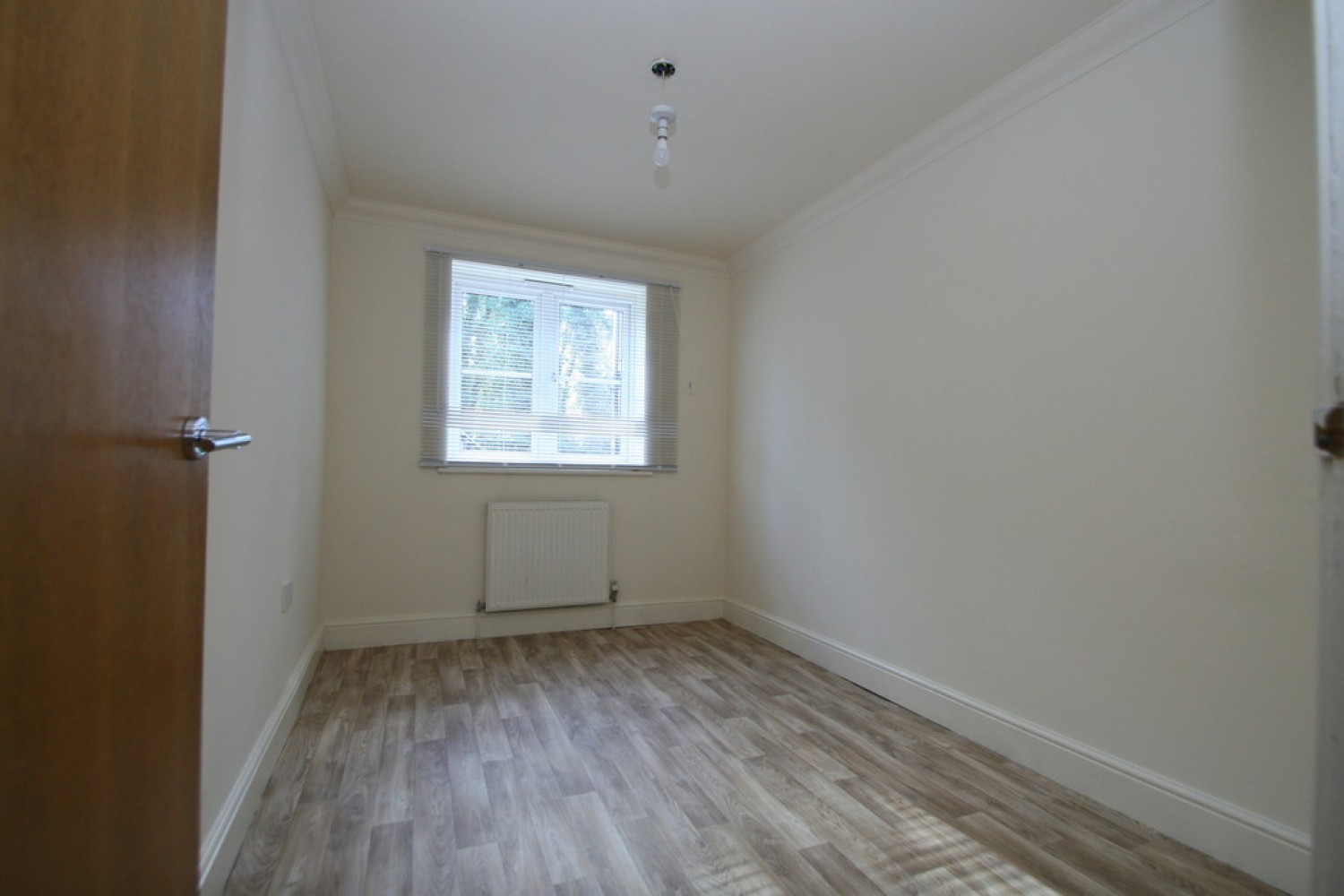 2 bedroom Flat for Letting Coppers Court, Yew Tree Road