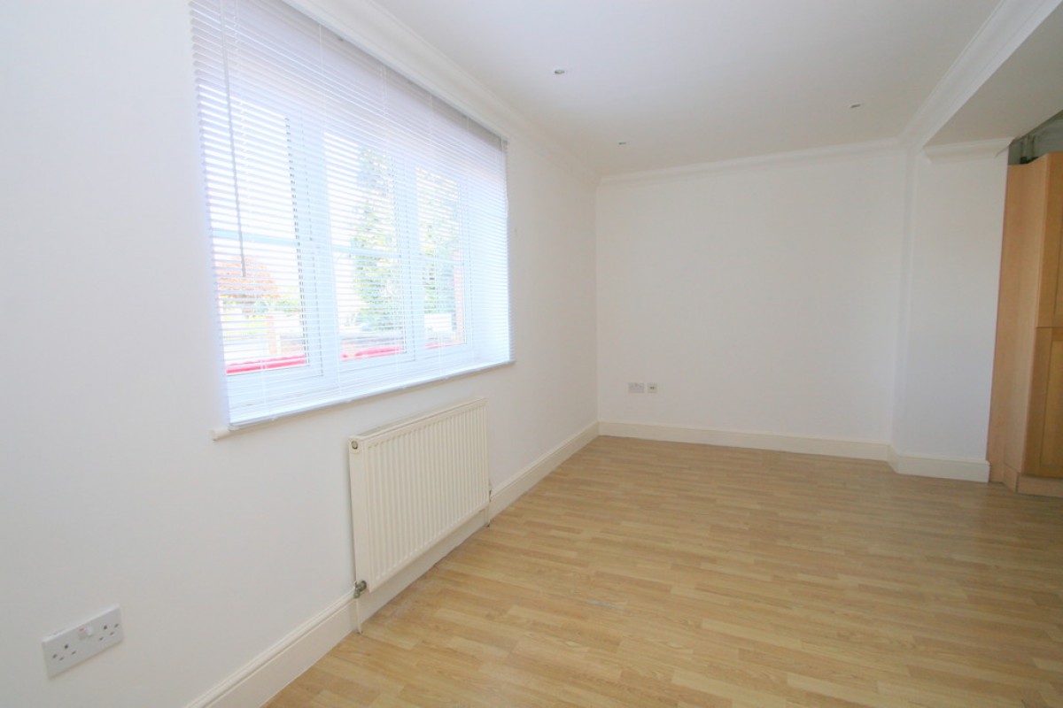 Coppers Court, Yew Tree Road
