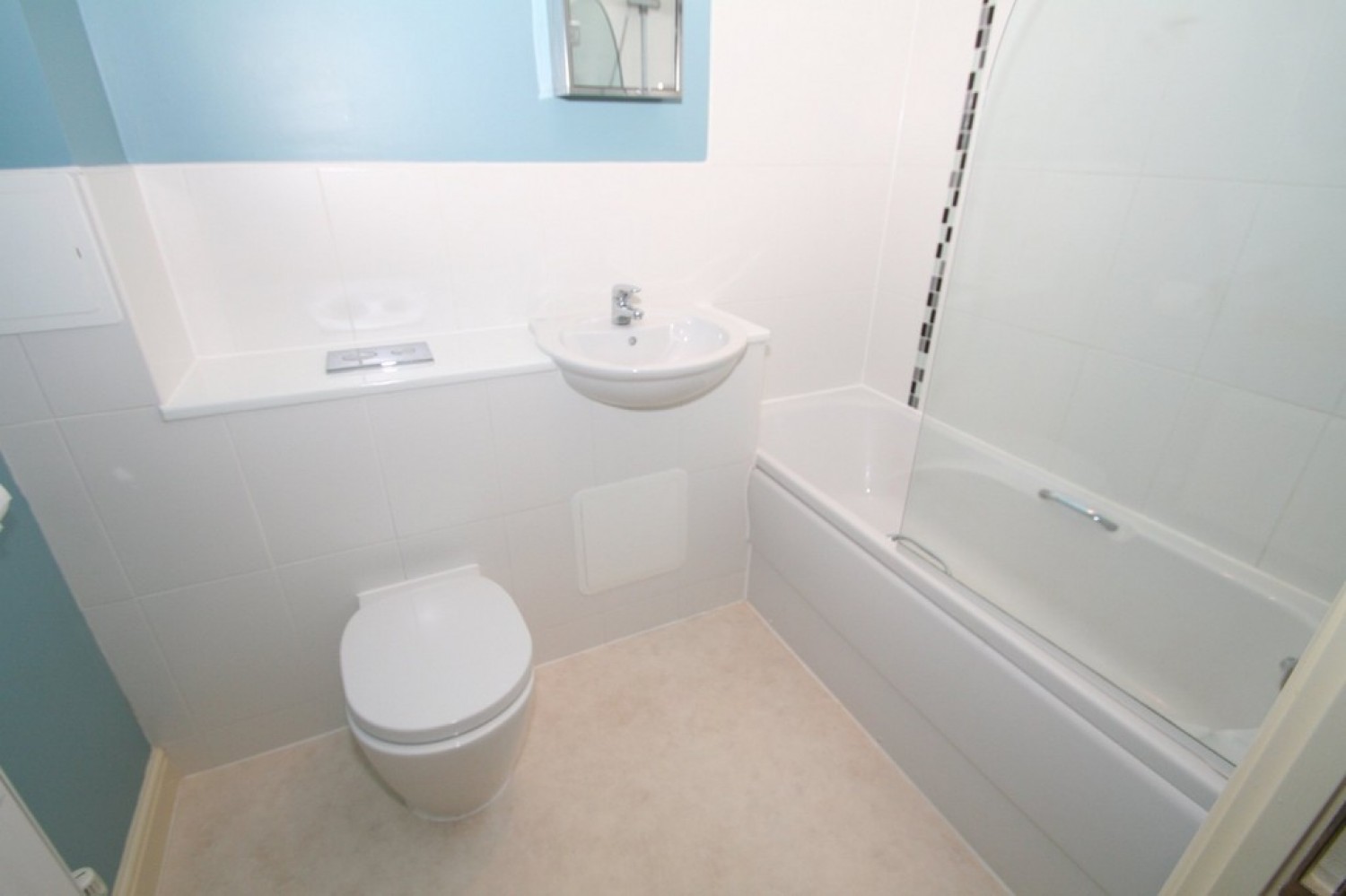 2 bedroom Flat for Letting Lake Court, Tunbridge Wells, Kent