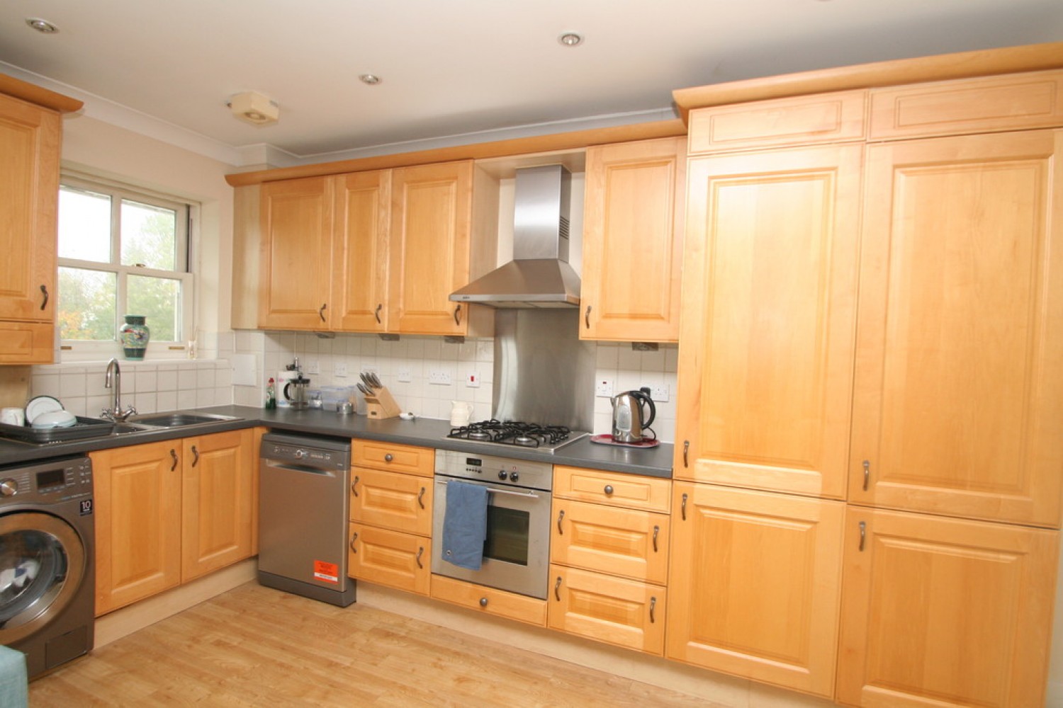 2 bedroom Flat for Letting Garden Road