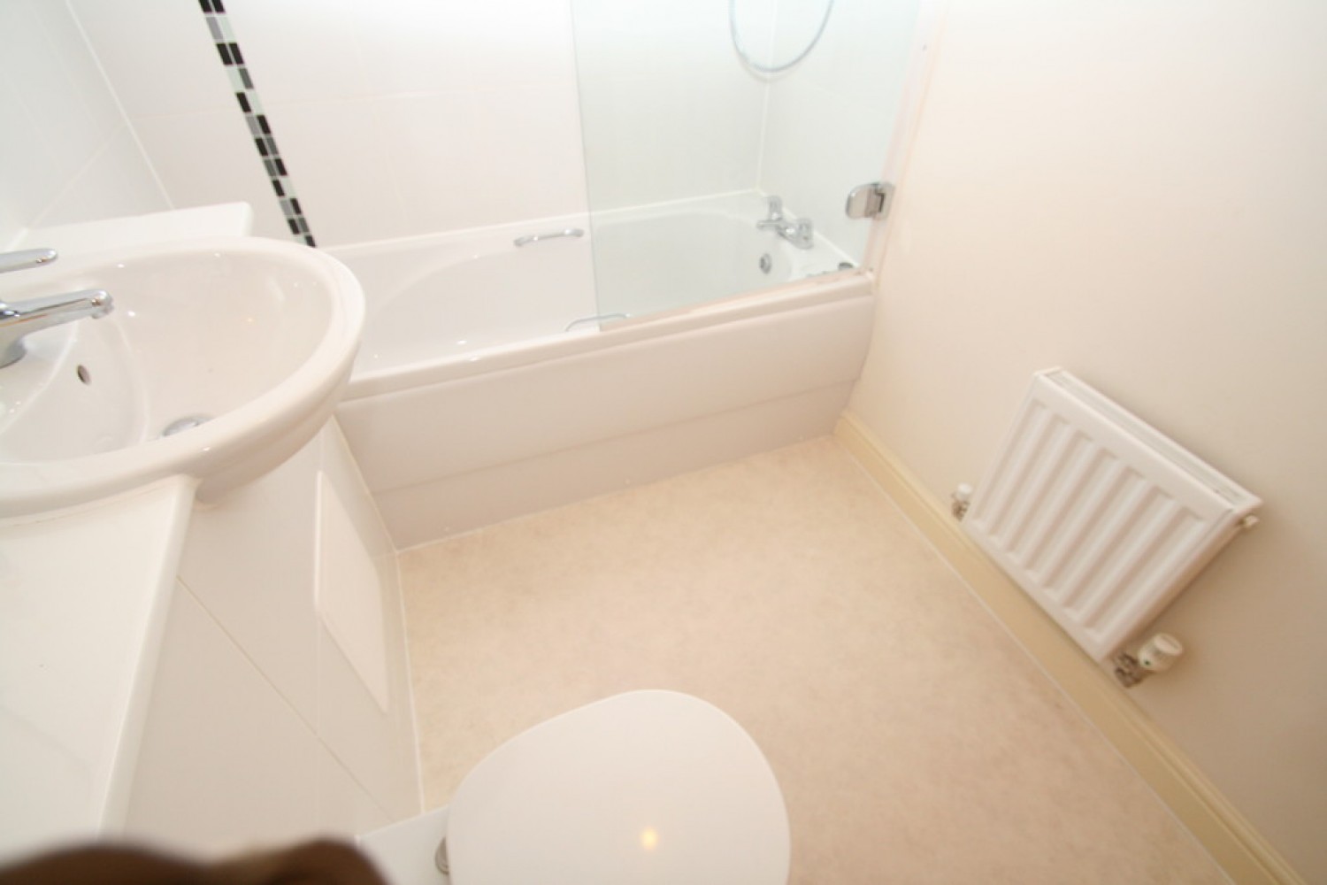 2 bedroom Flat for Letting Medway Drive, Tunbridge Wells, Kent