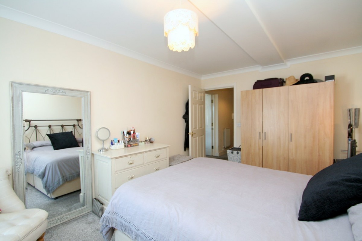 Richard Beau Nash, Garden Rd TN1