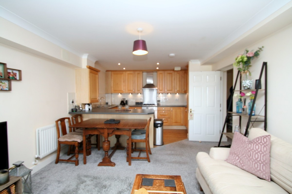 Richard Beau Nash, Garden Rd TN1