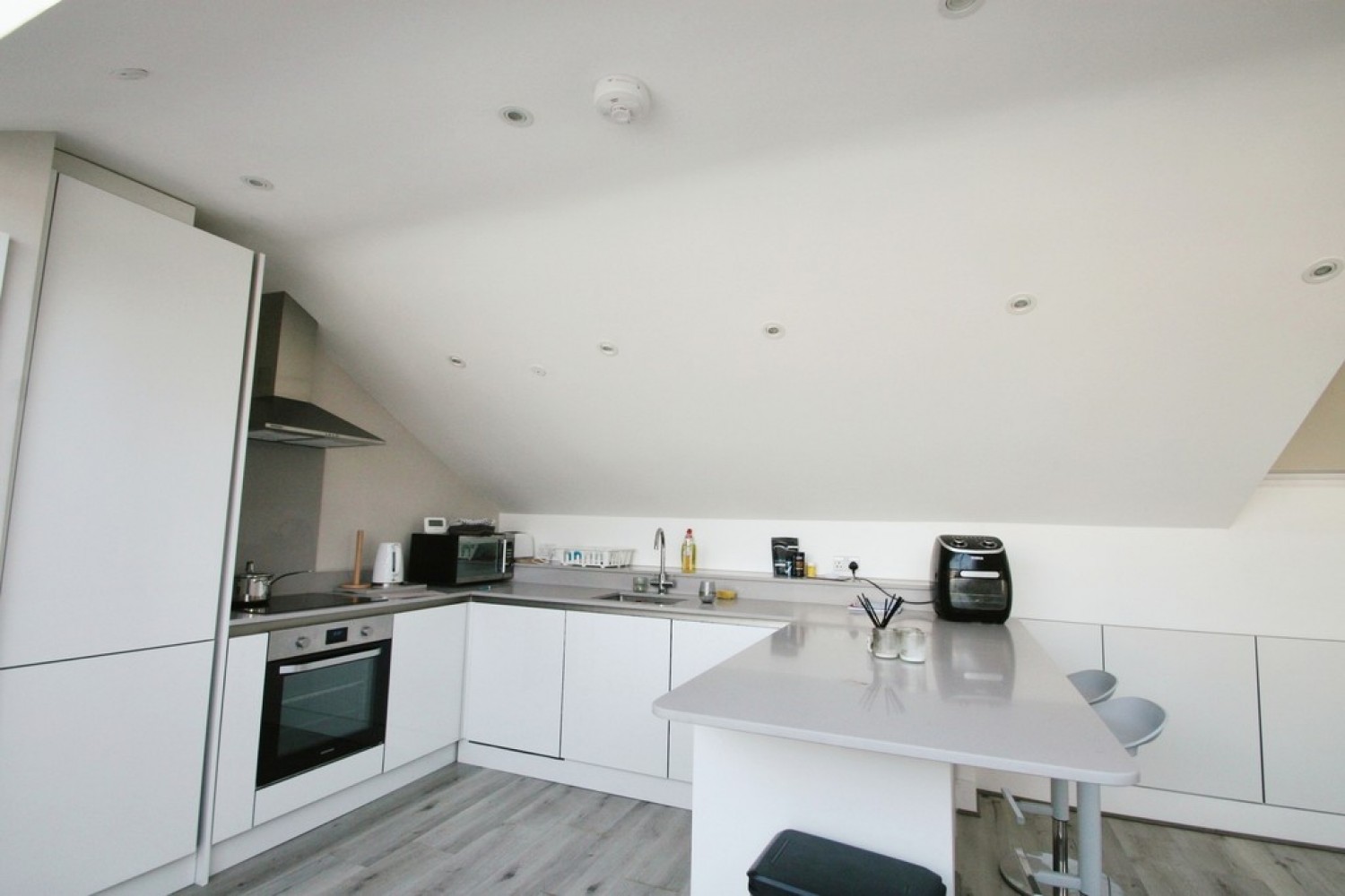 2 bedroom Flat for Letting 8 Tunnel Road