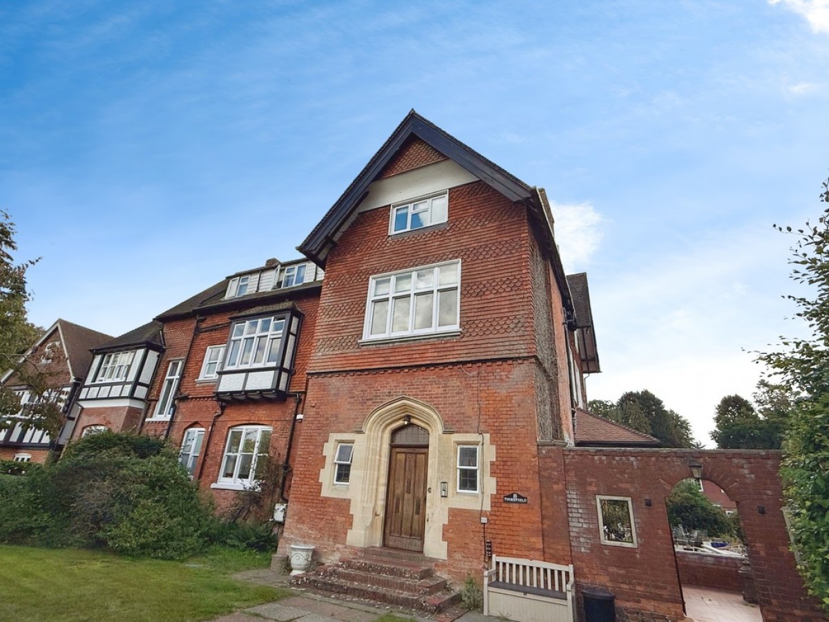 Flat 1, 8 Thornfield Gardens