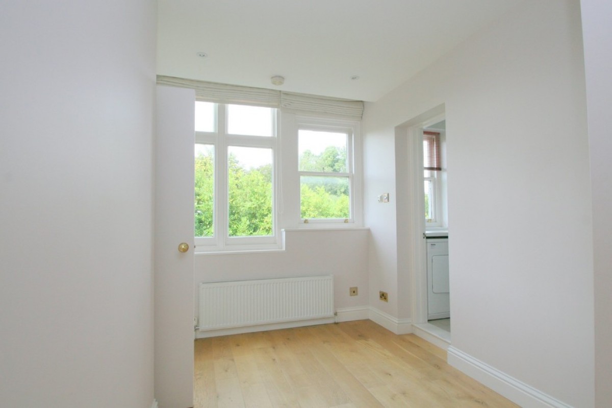 Flat 1, 8 Thornfield Gardens