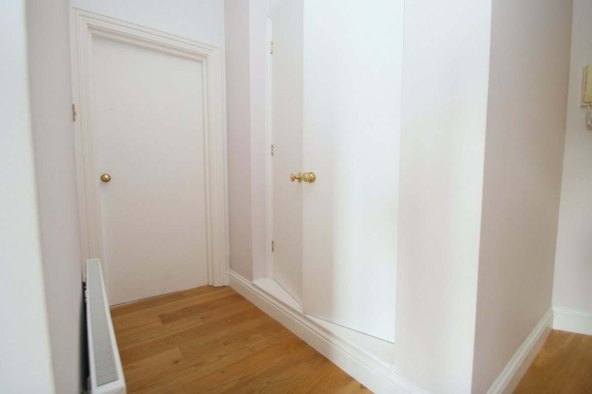 Flat 1, 8 Thornfield Gardens