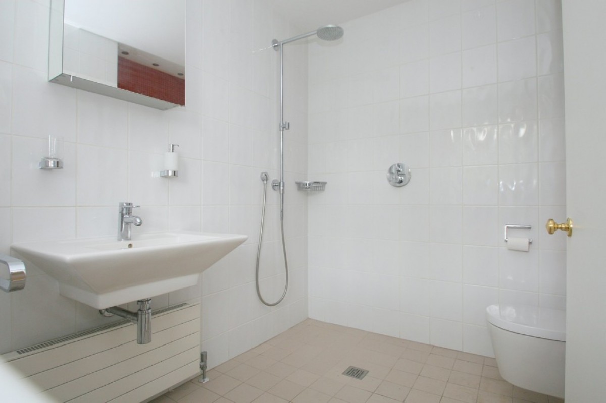 Flat 1, 8 Thornfield Gardens