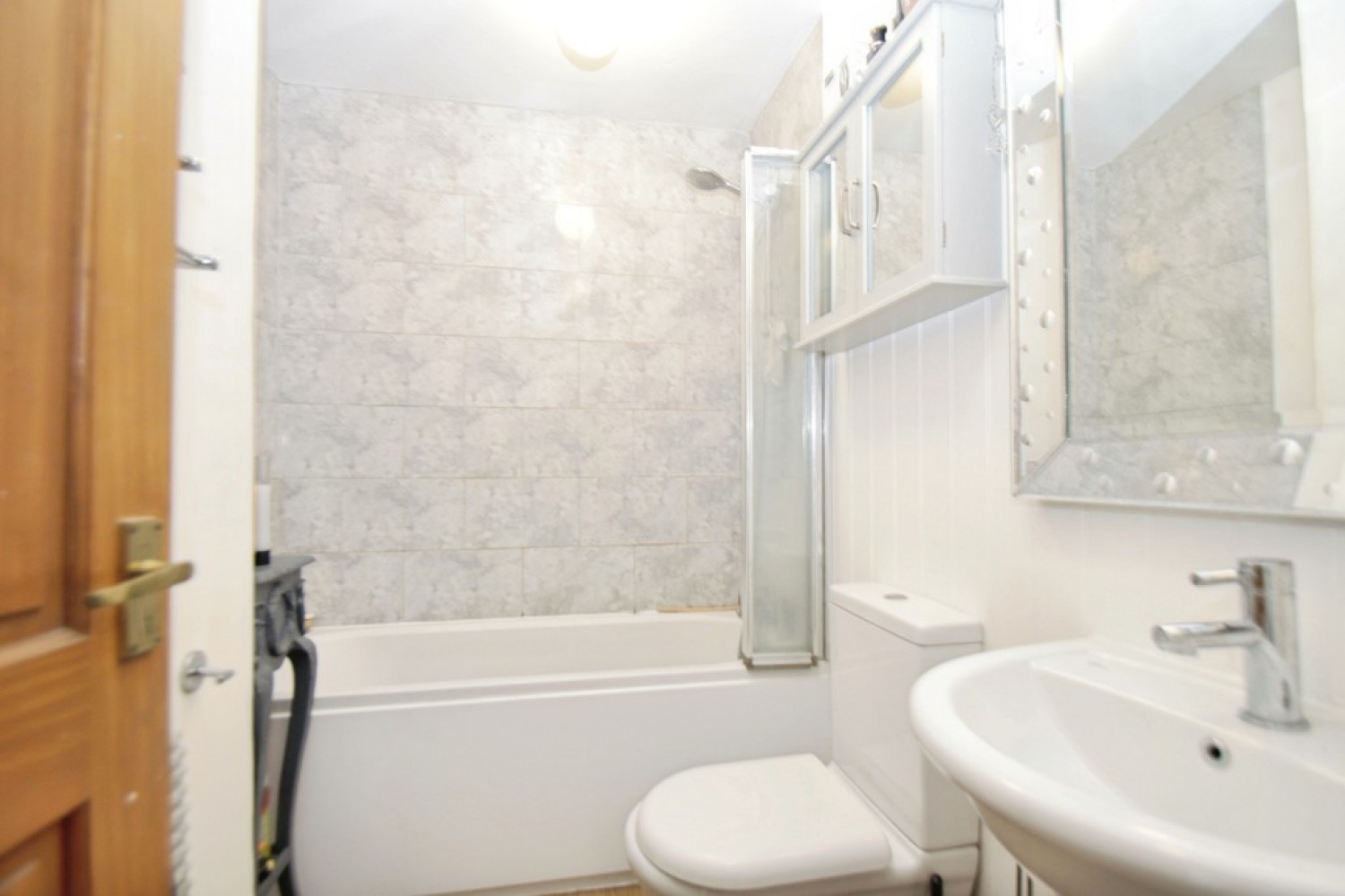 2 bedroom House for Letting Star Light, Albion Road