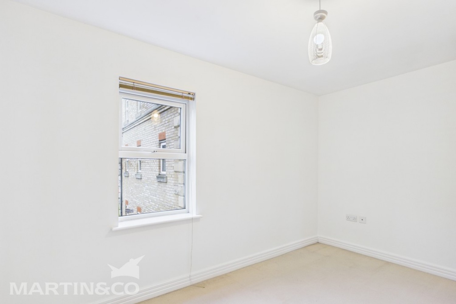 2 bedroom Flat for Sale Tunbridge Wells