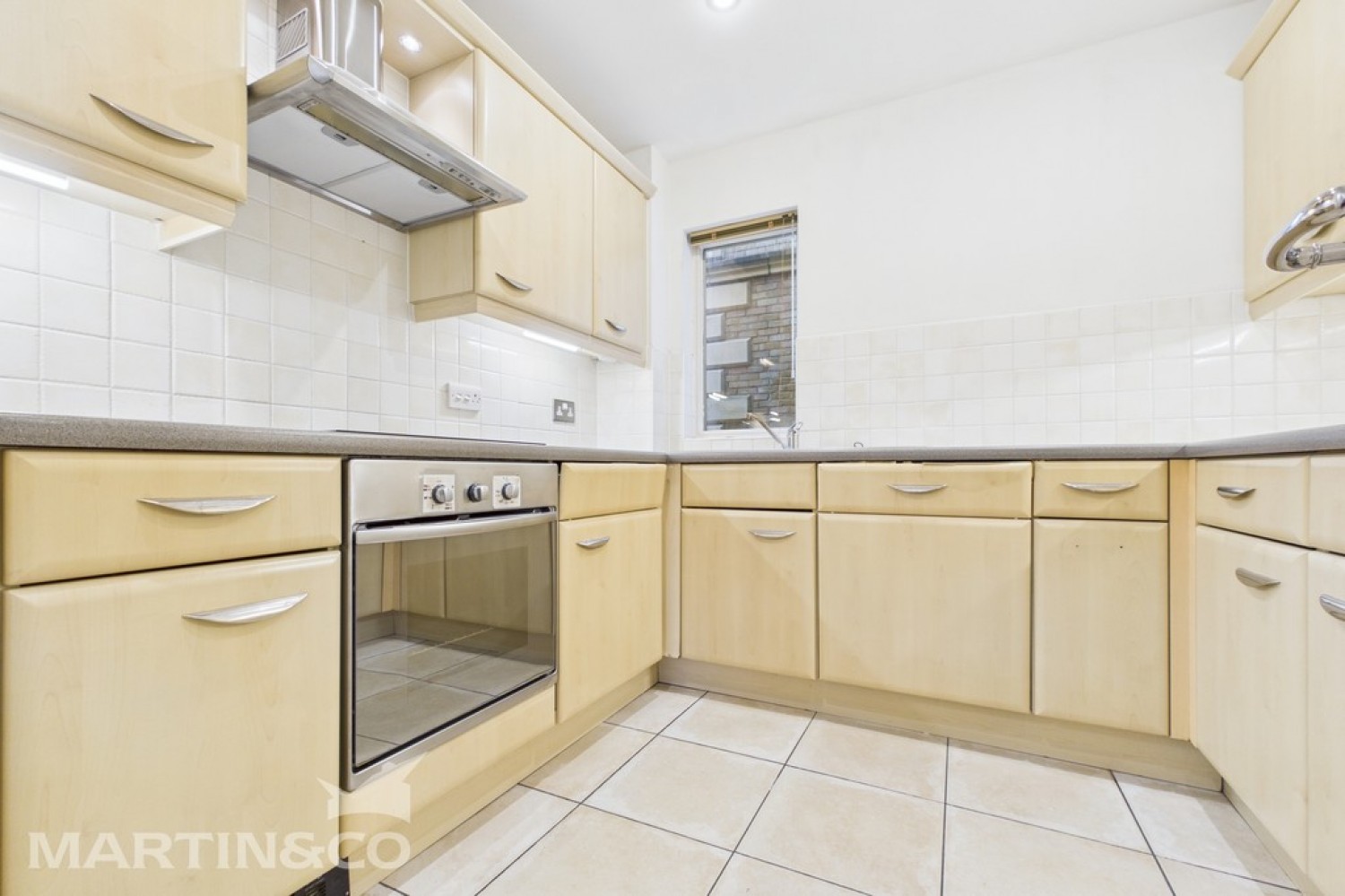 2 bedroom Flat for Sale Tunbridge Wells