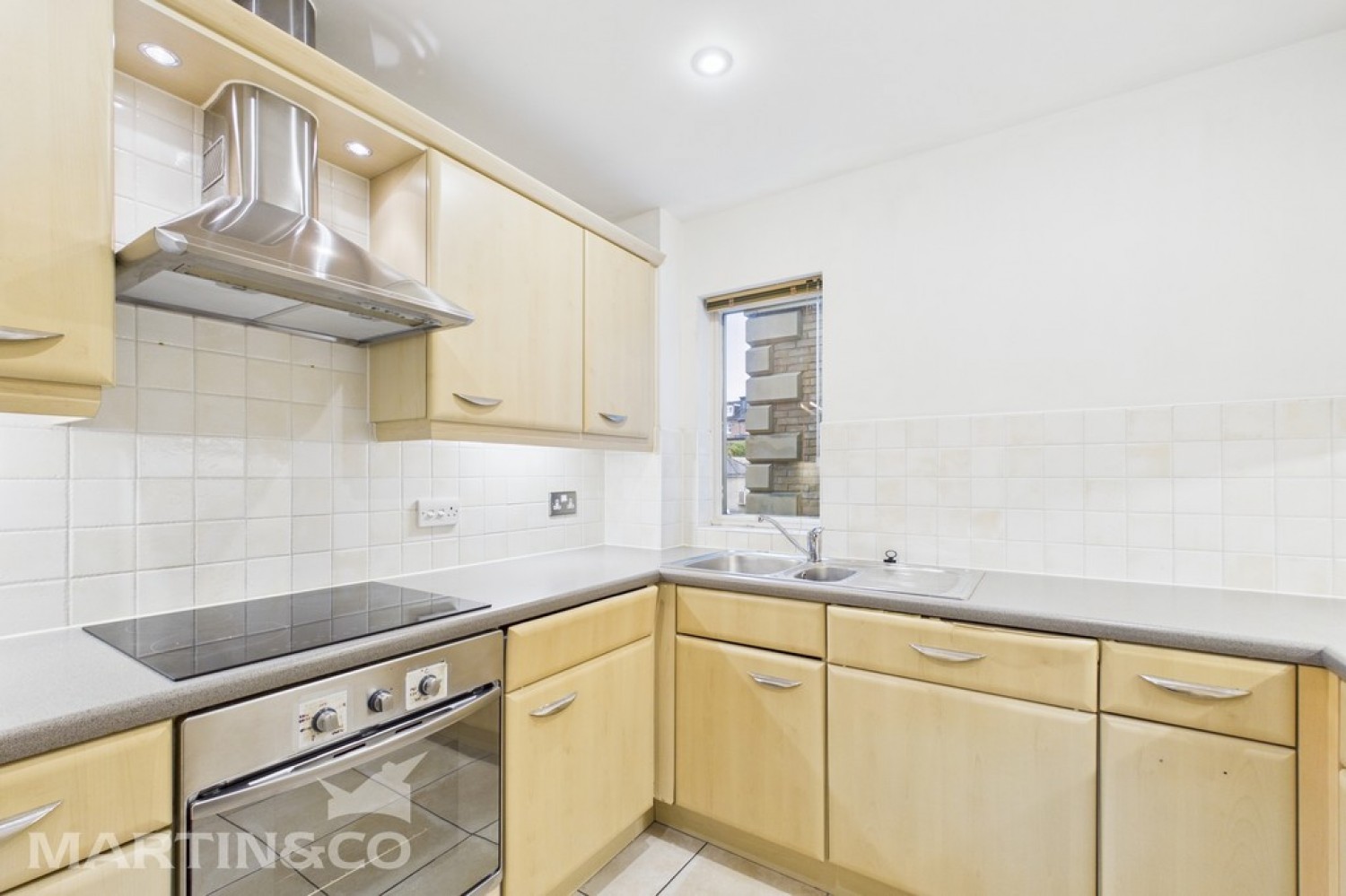 2 bedroom Flat for Sale Tunbridge Wells