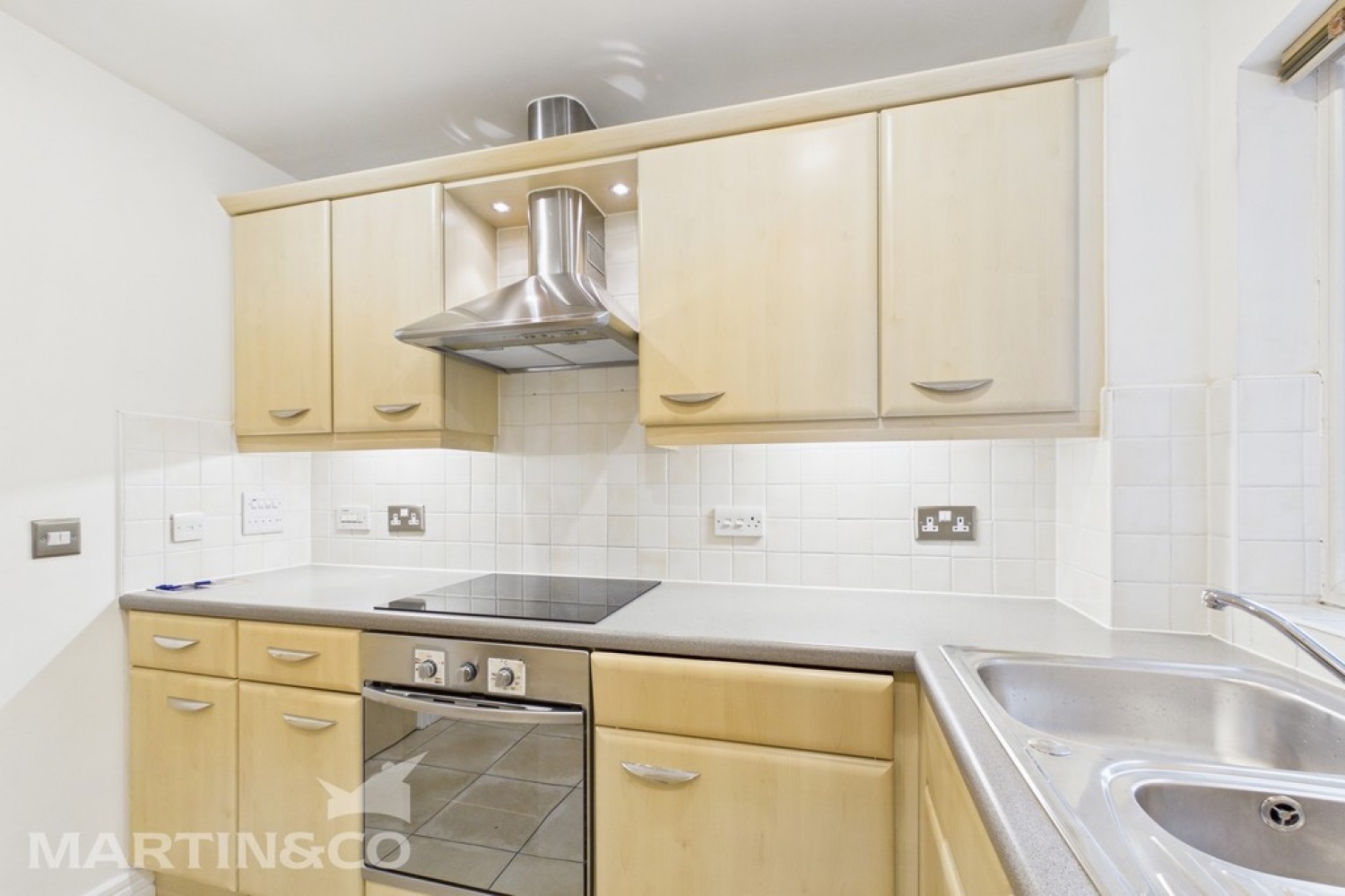 2 bedroom Flat for Sale Tunbridge Wells