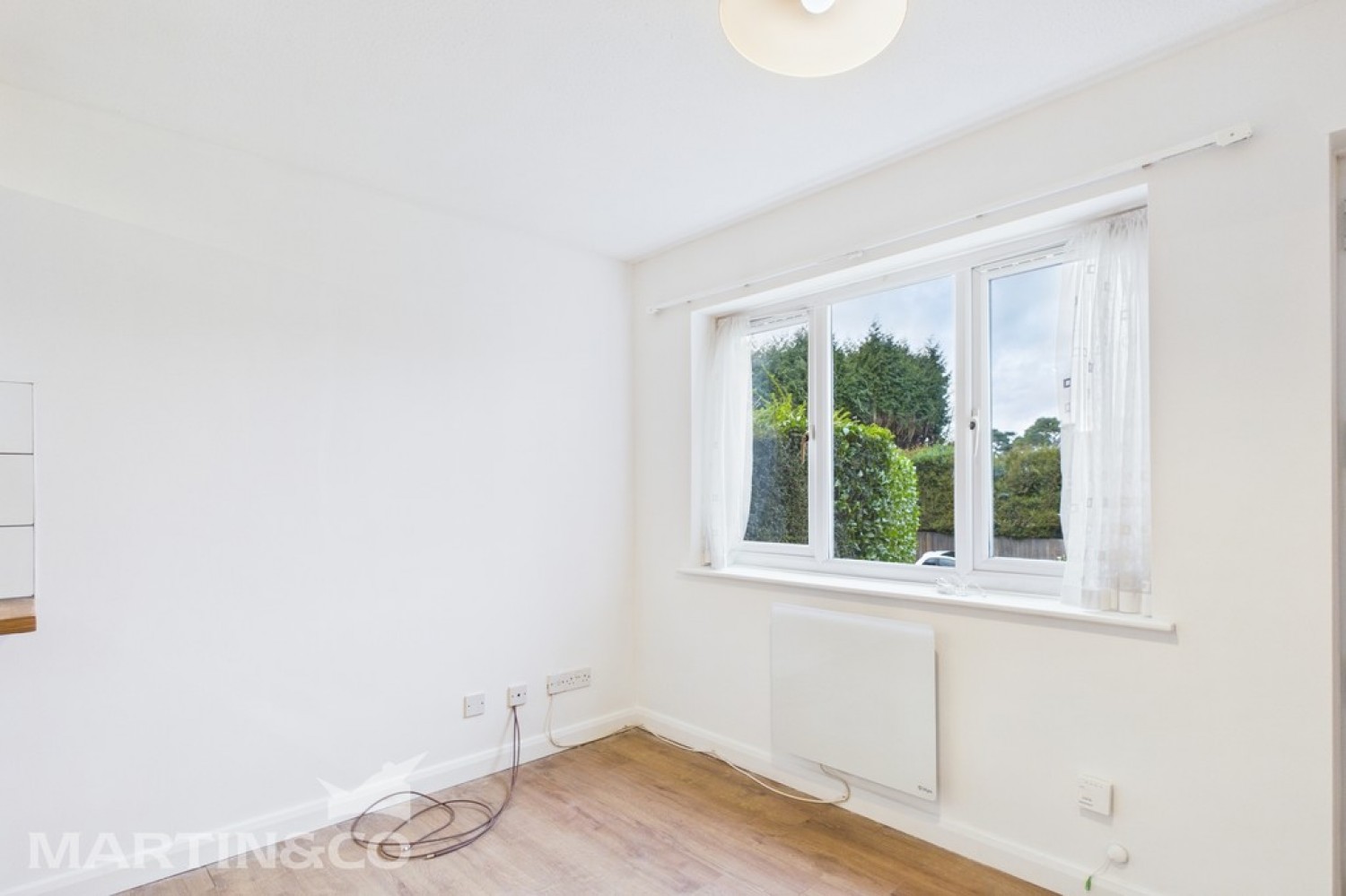 1 bedroom Flat for Sale Liptraps Lane