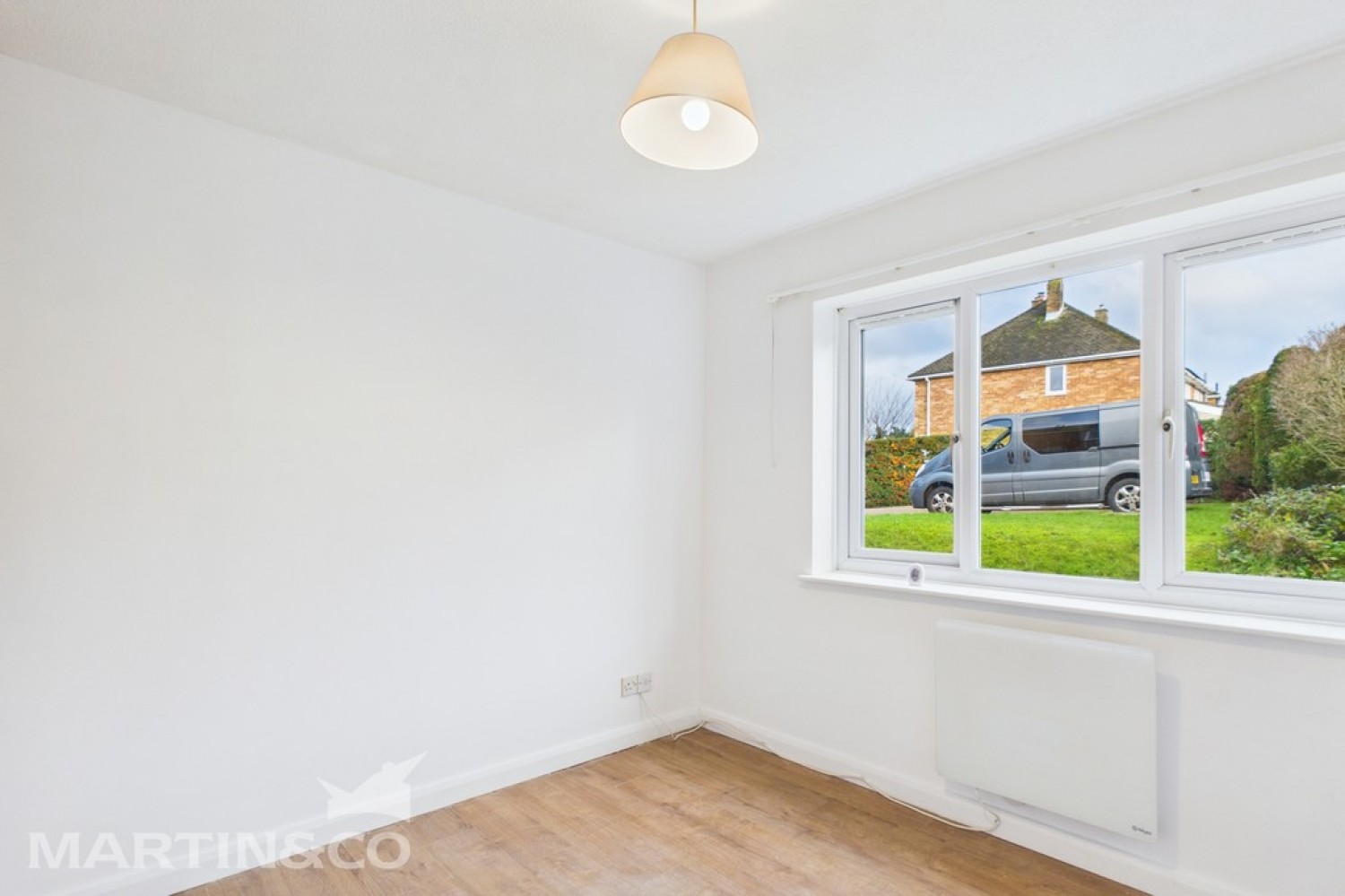 1 bedroom Flat for Sale Liptraps Lane