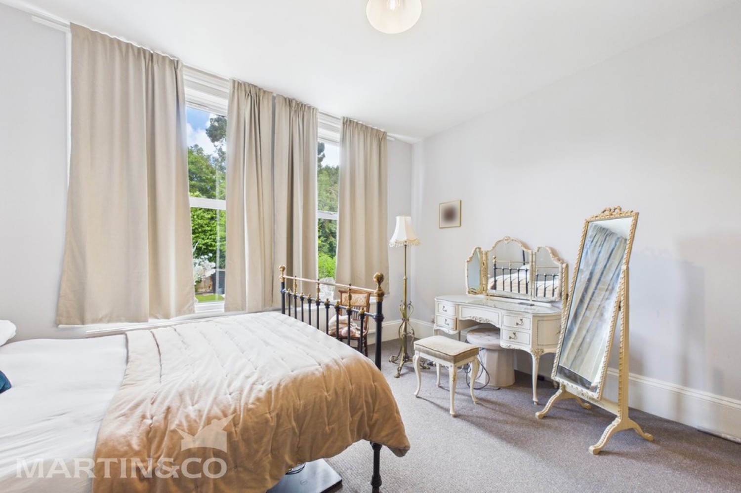 1 bedroom Flat for Letting Molyneux Park Road