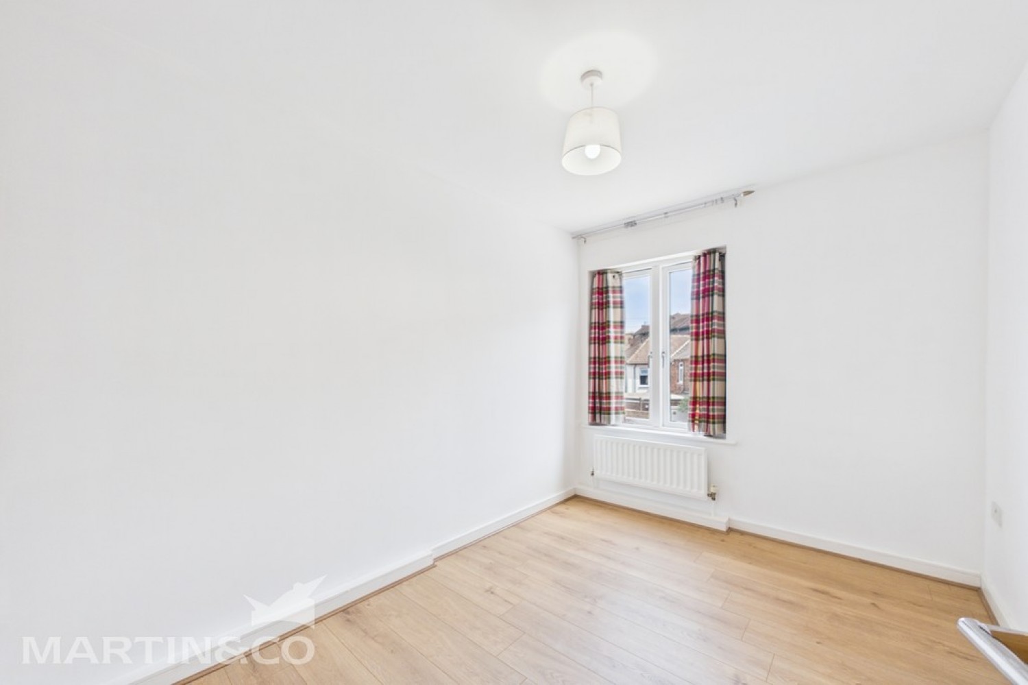 2 bedroom Flat for Letting Goods Station Road, Tunbridge Wells, Kent