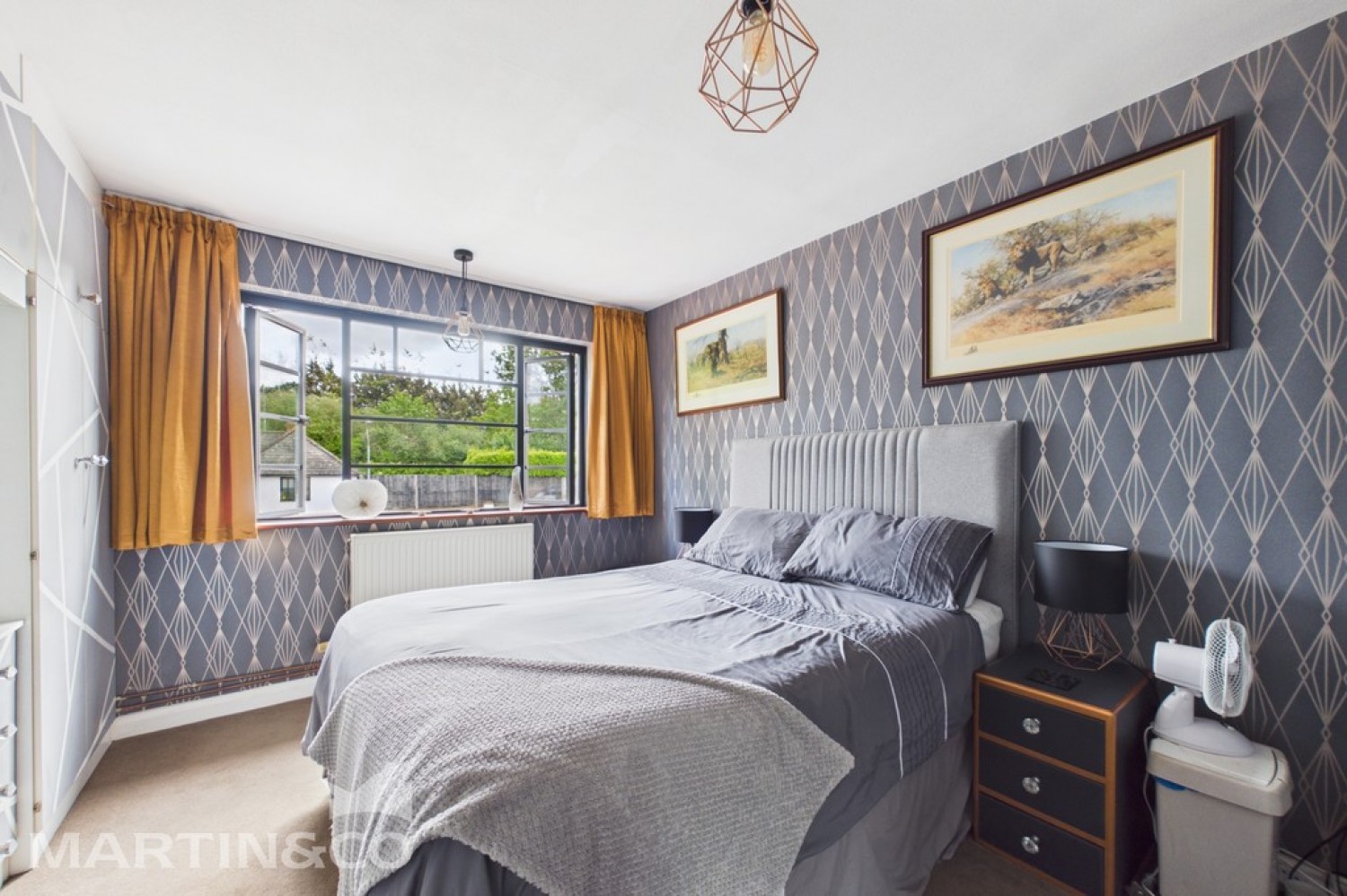 4 bedroom House for Sale St. James Way, Sidcup DA14