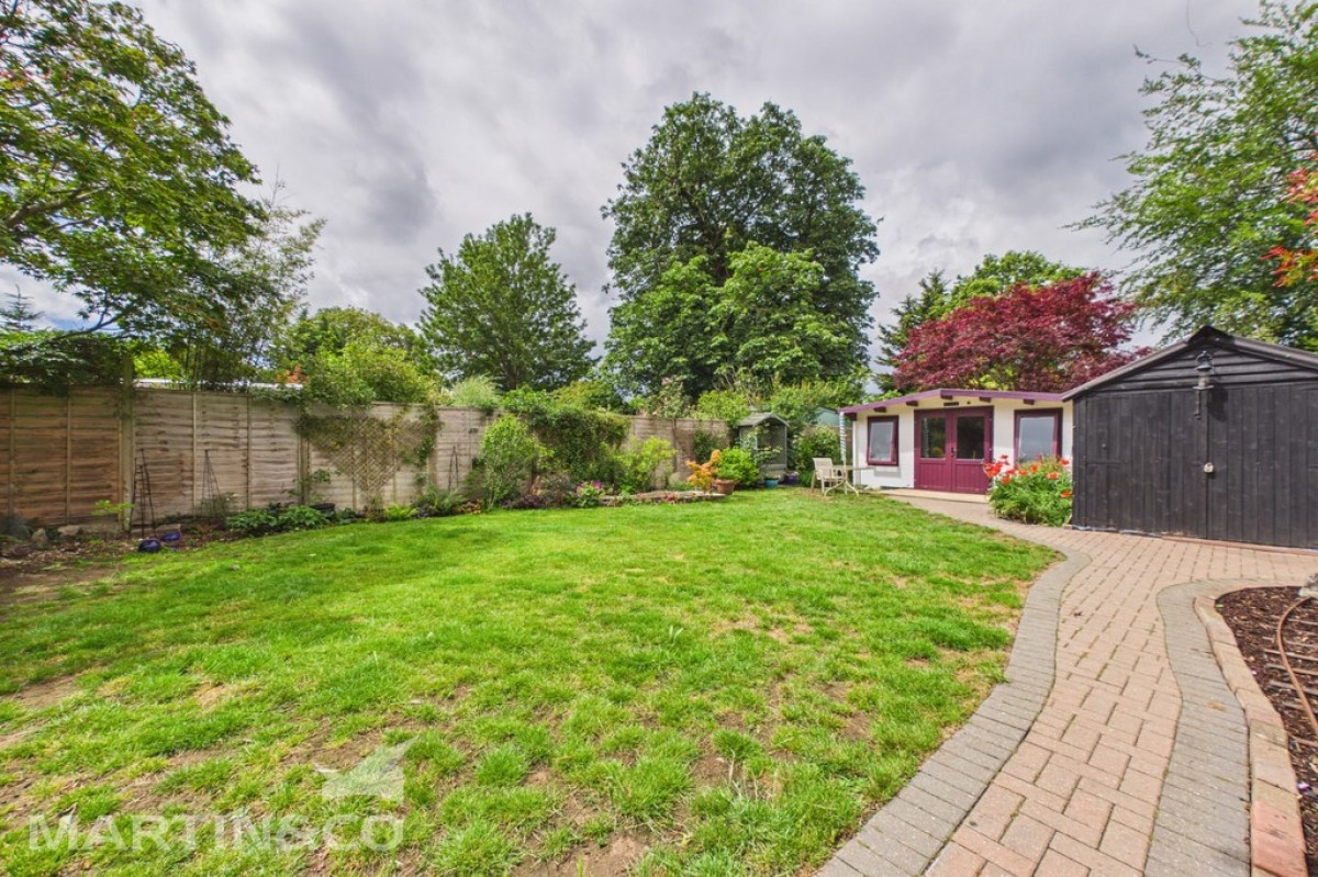St. James Way, Sidcup DA14