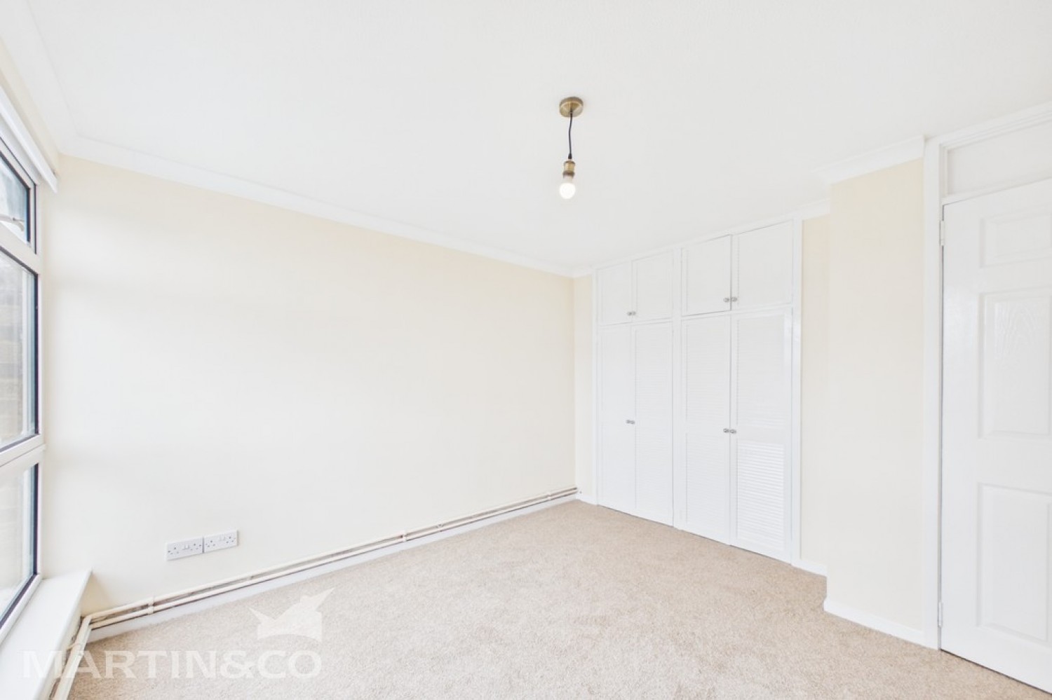 2 bedroom Flat for Letting Tudor Court, Tunbridge Wells, Kent