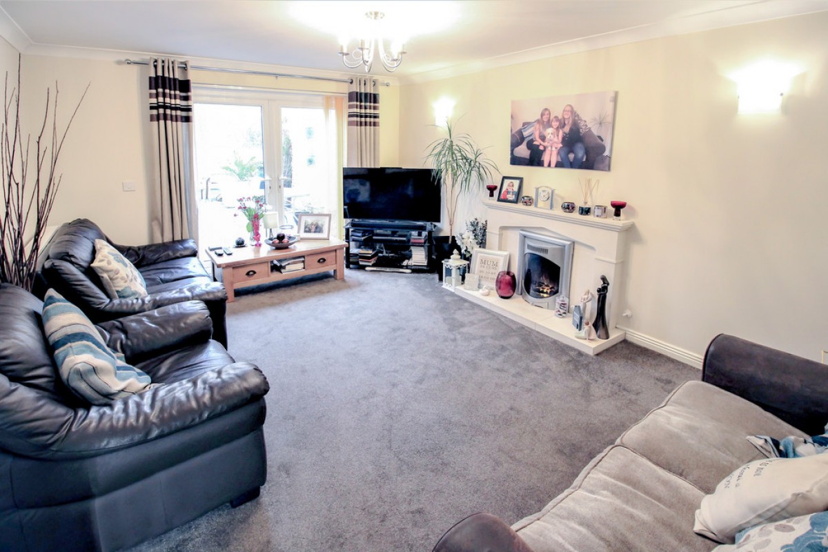 Paxmans Road, Westbury
