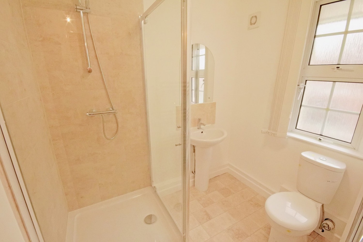 1 bedroom Flat for Letting Haynes Road, Westbury