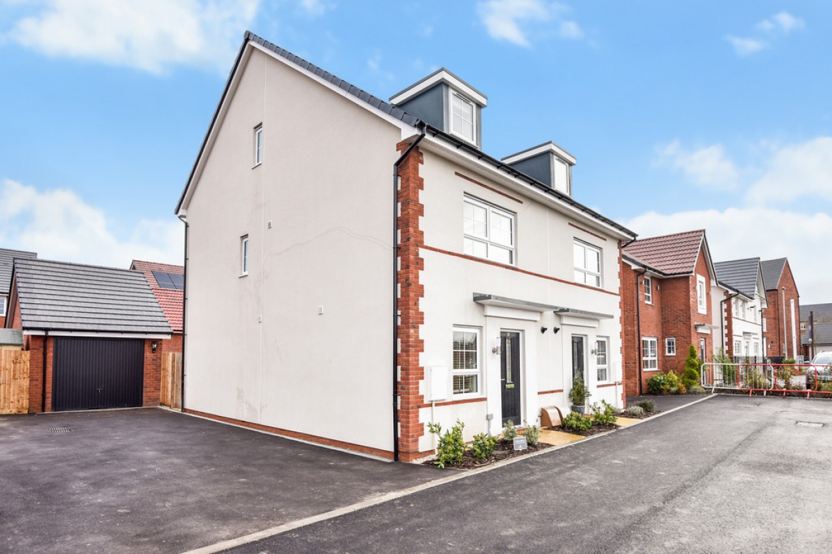 Mays Drive, Westbury