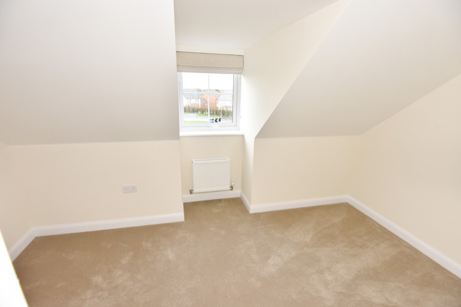 4 bedroom House for Letting Mays Drive, Westbury