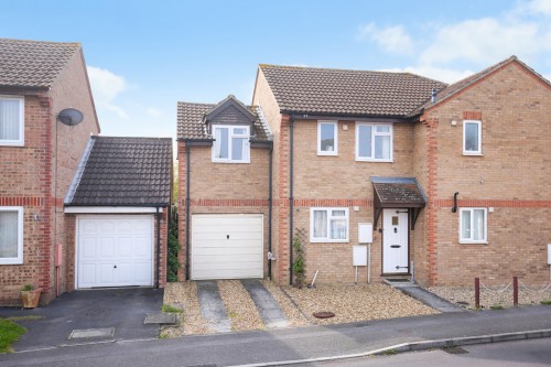 Kingfisher Drive, Westbury